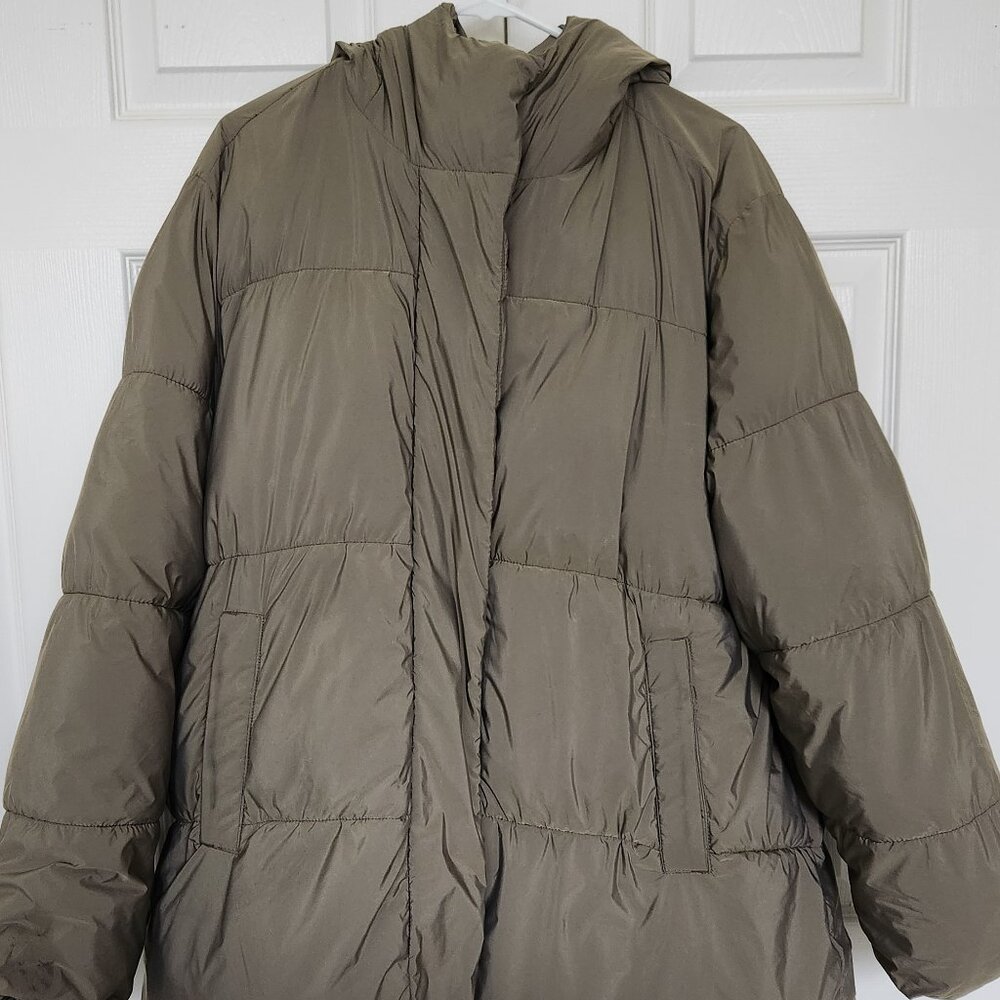 Old Navy Hooded Puffer Jacket